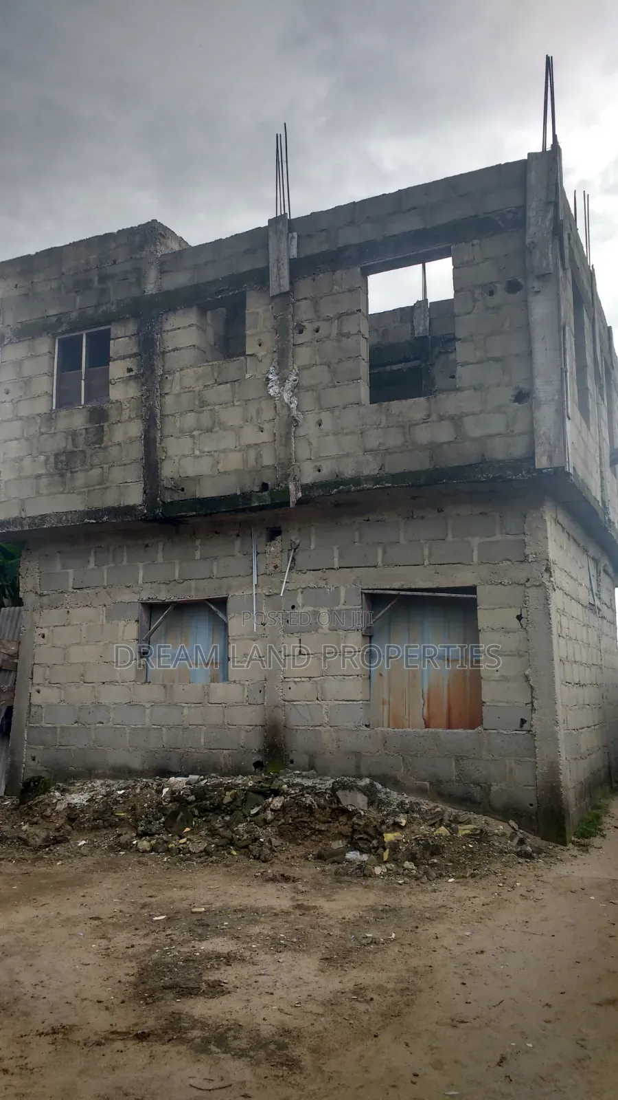6bdrm Block of Flats in Badore for sale