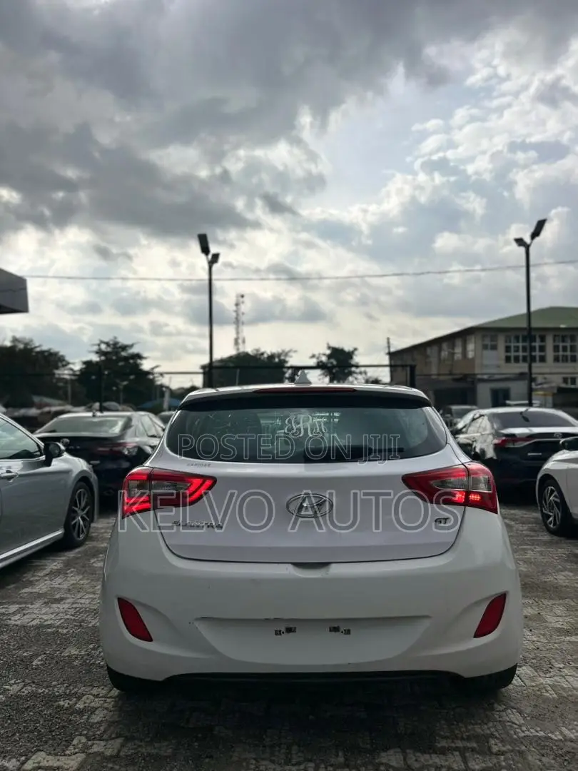 Hyundai Elantra 2014 White