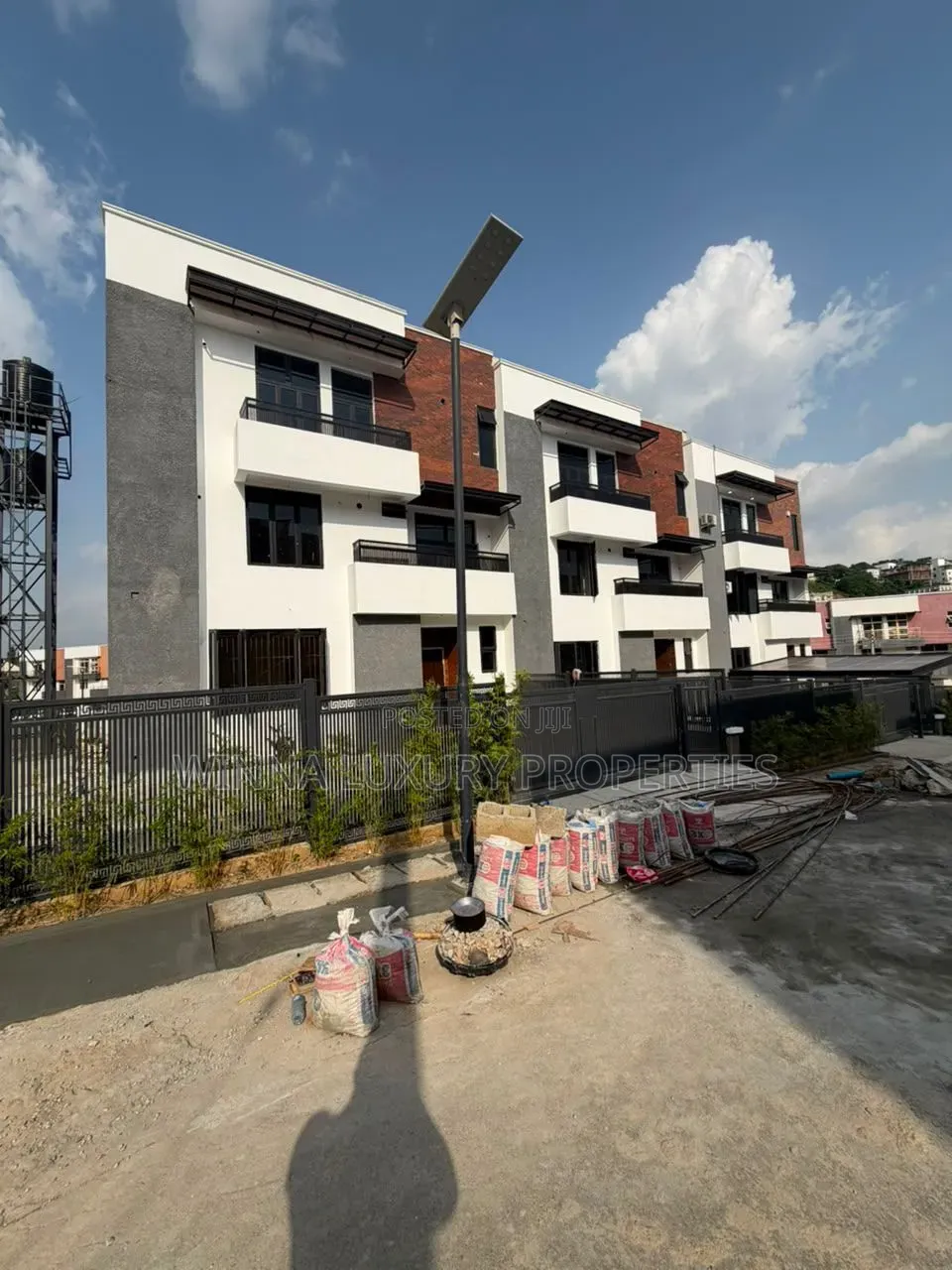 5bdrm Townhouse/Terrace in Gwarinpa for sale
