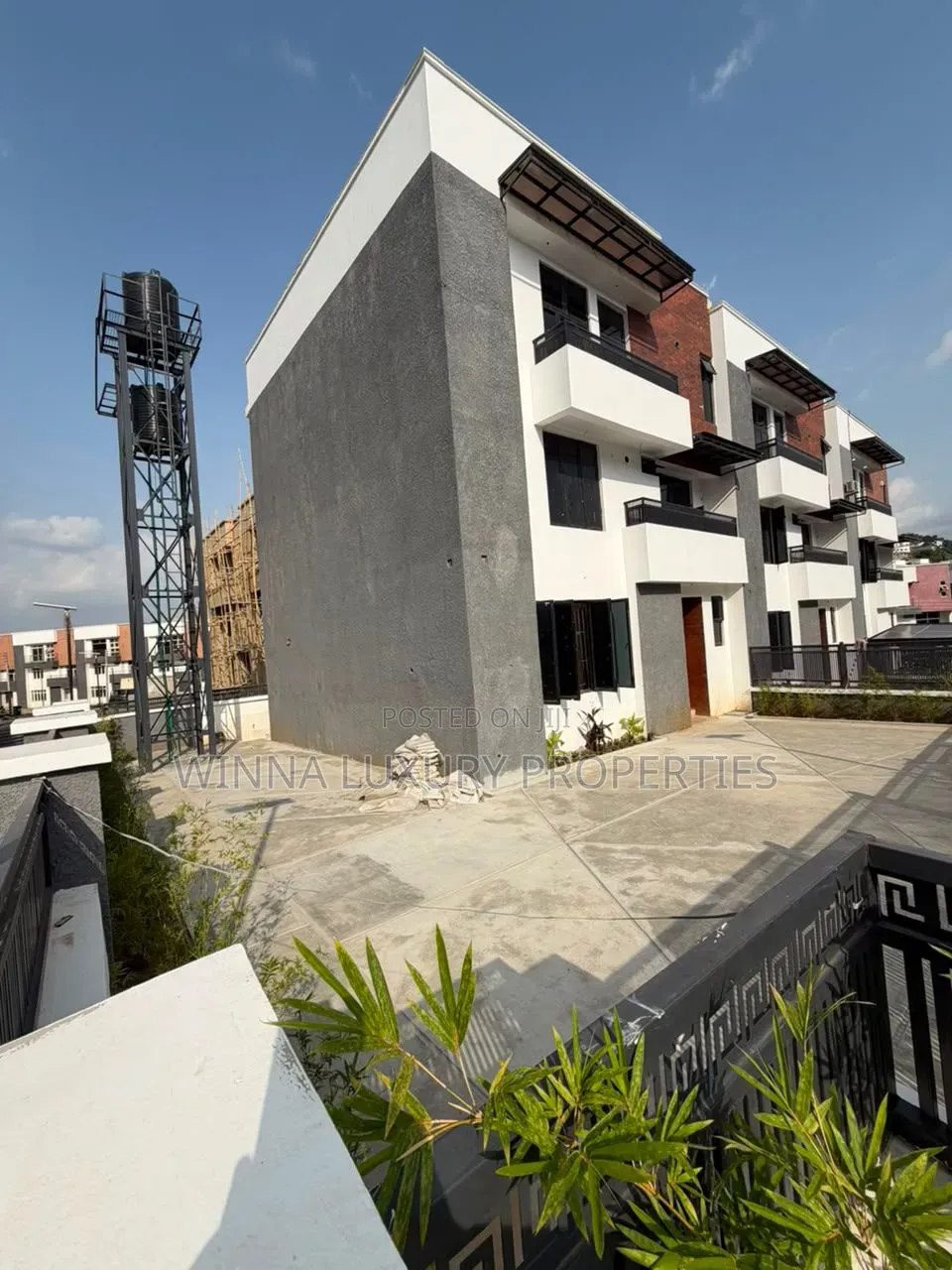 5bdrm Townhouse/Terrace in Gwarinpa for sale