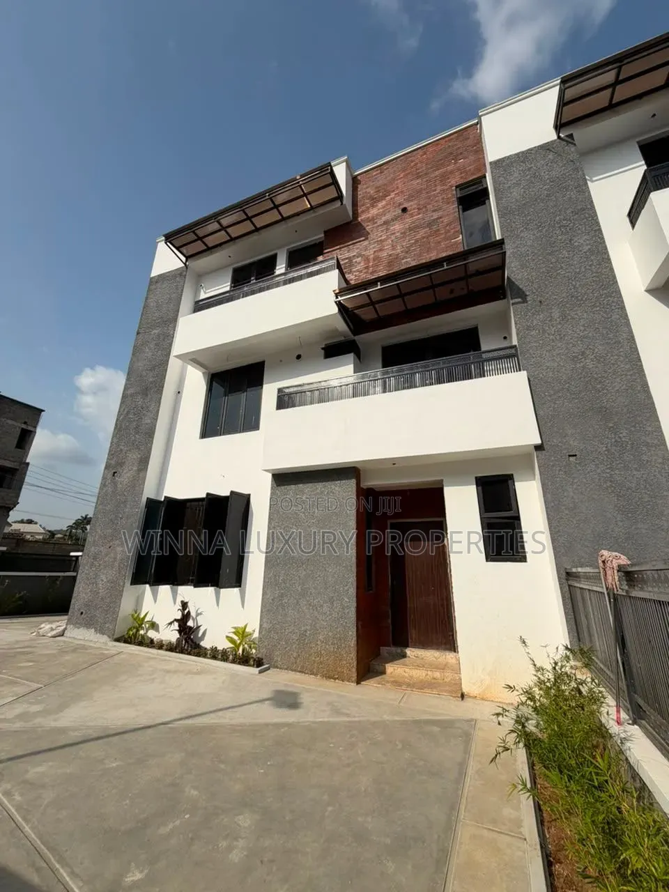 5bdrm Townhouse/Terrace in Gwarinpa for sale