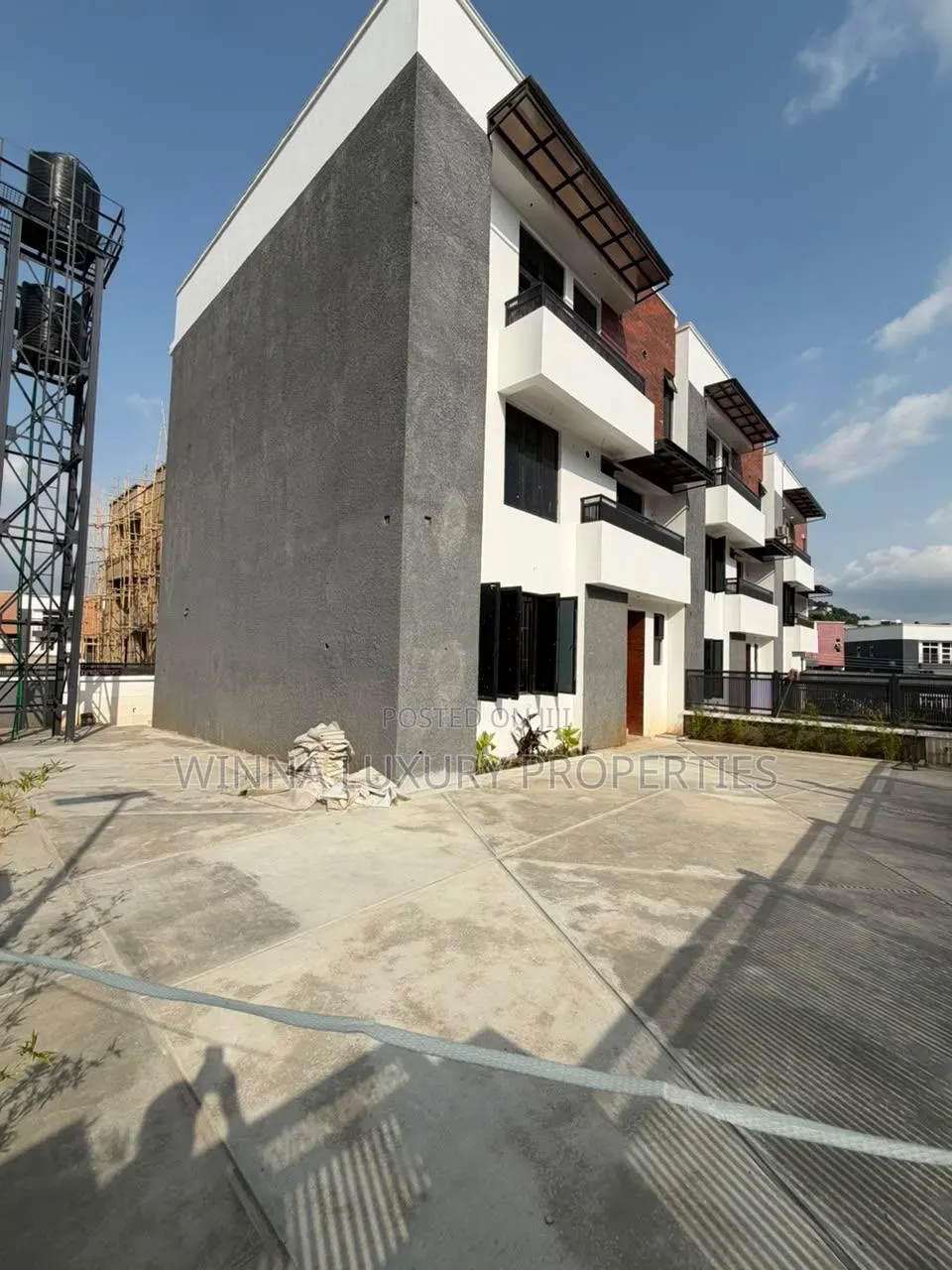 5bdrm Townhouse/Terrace in Gwarinpa for sale