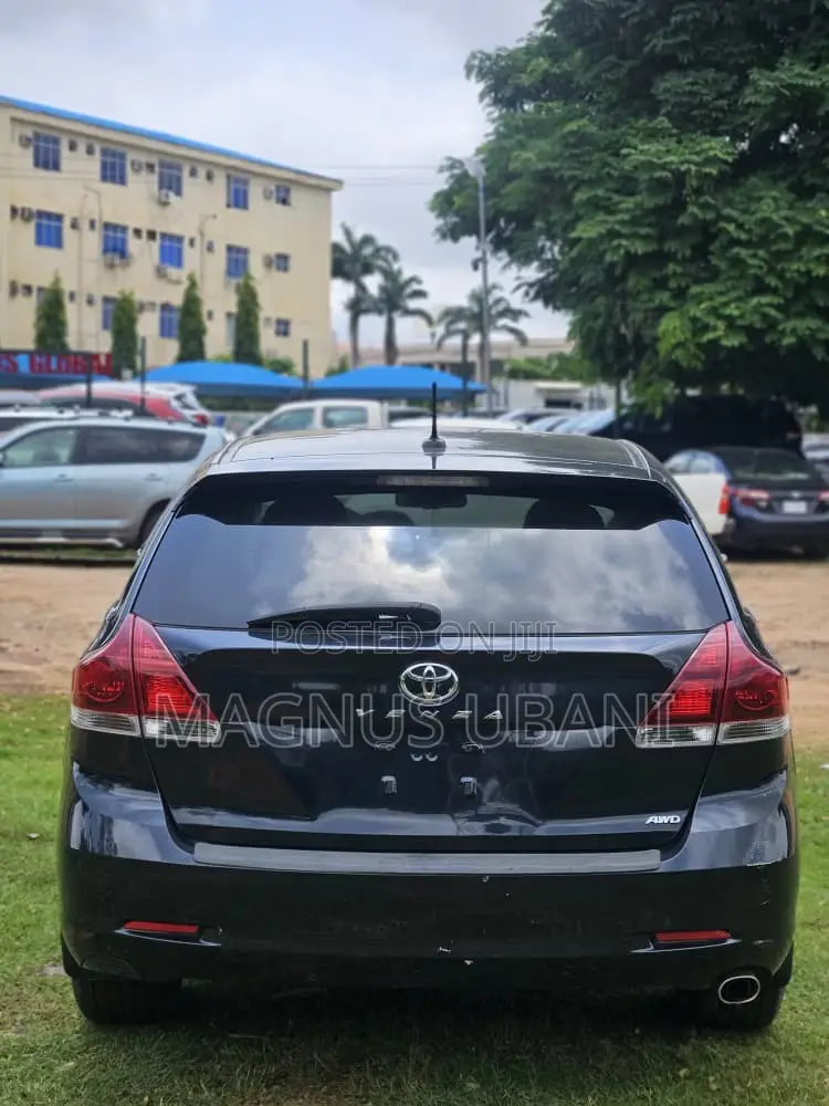 Toyota Venza LE AWD 2013 Blue