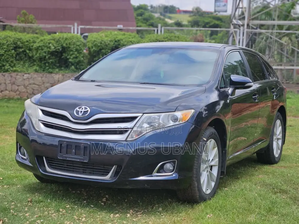 Toyota Venza LE AWD 2013 Blue