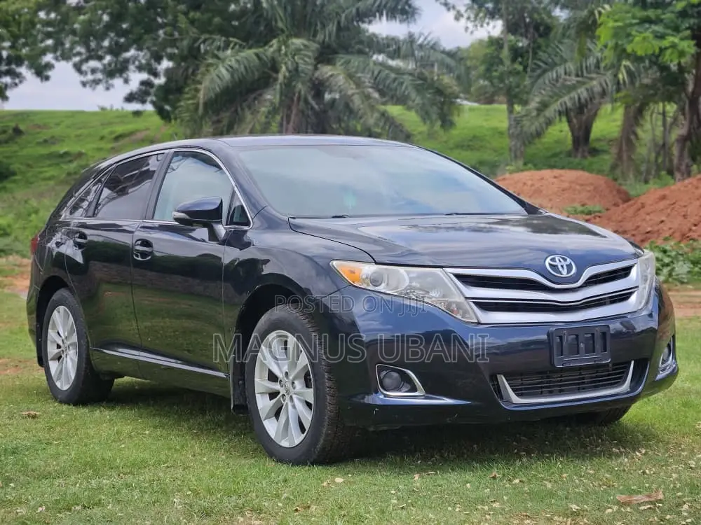 Toyota Venza LE AWD 2013 Blue