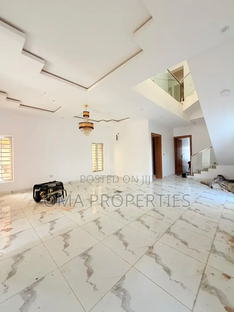 Furnished 5bdrm House in Magodo for sale