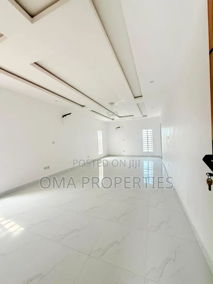Furnished 5bdrm House in Magodo for sale