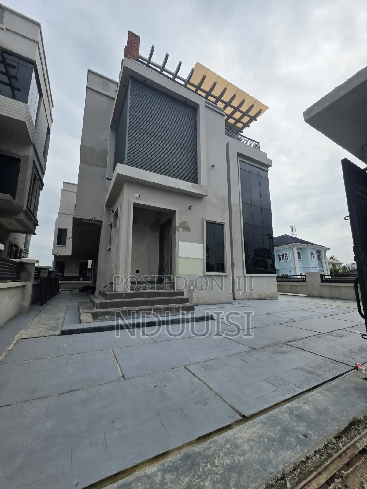 4bdrm Duplex in Alaka Estate for sale