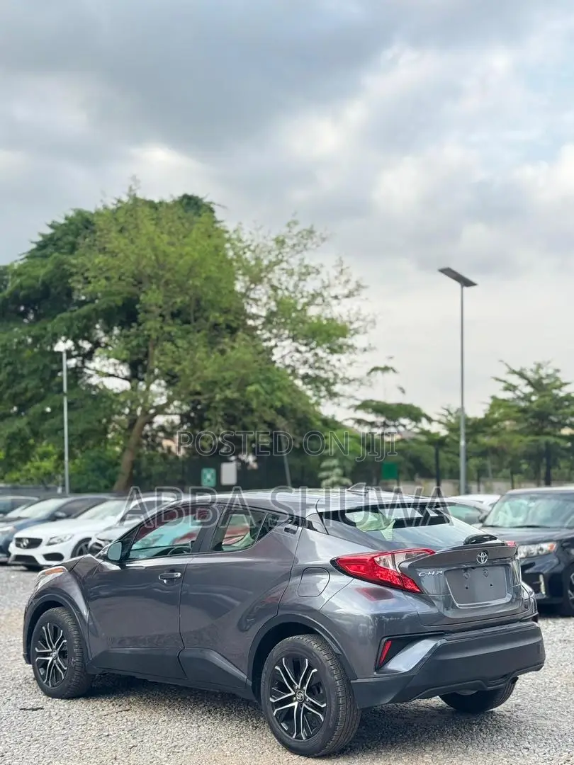 Toyota C-HR 2021 Gray
