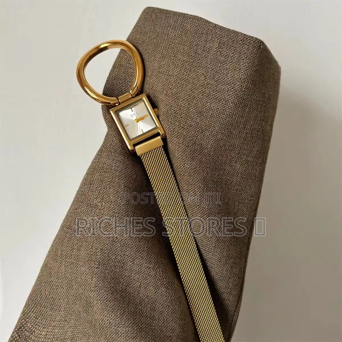 Ieke Golden Elegance Mesh Bracelet Watch