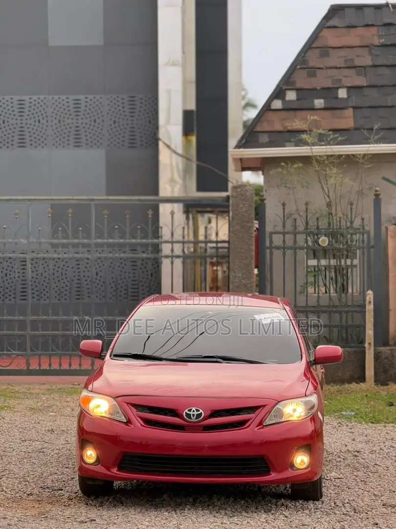 Toyota Corolla 2012 Red