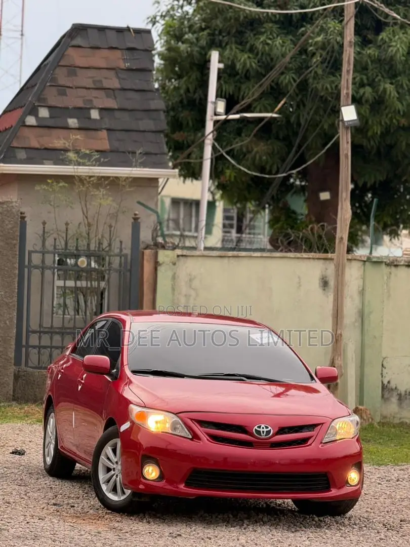 Toyota Corolla 2012 Red