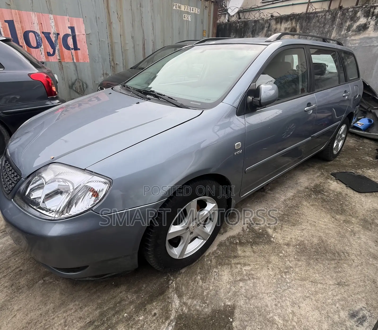 Toyota Corolla Liftback 2005 Gray