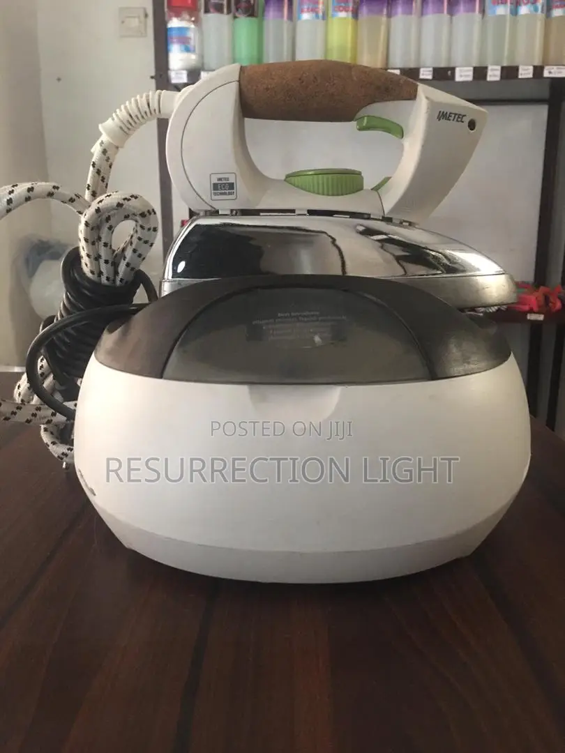 Beautiful Quality Imetec Steam Iron as Good as New Working Perfectly