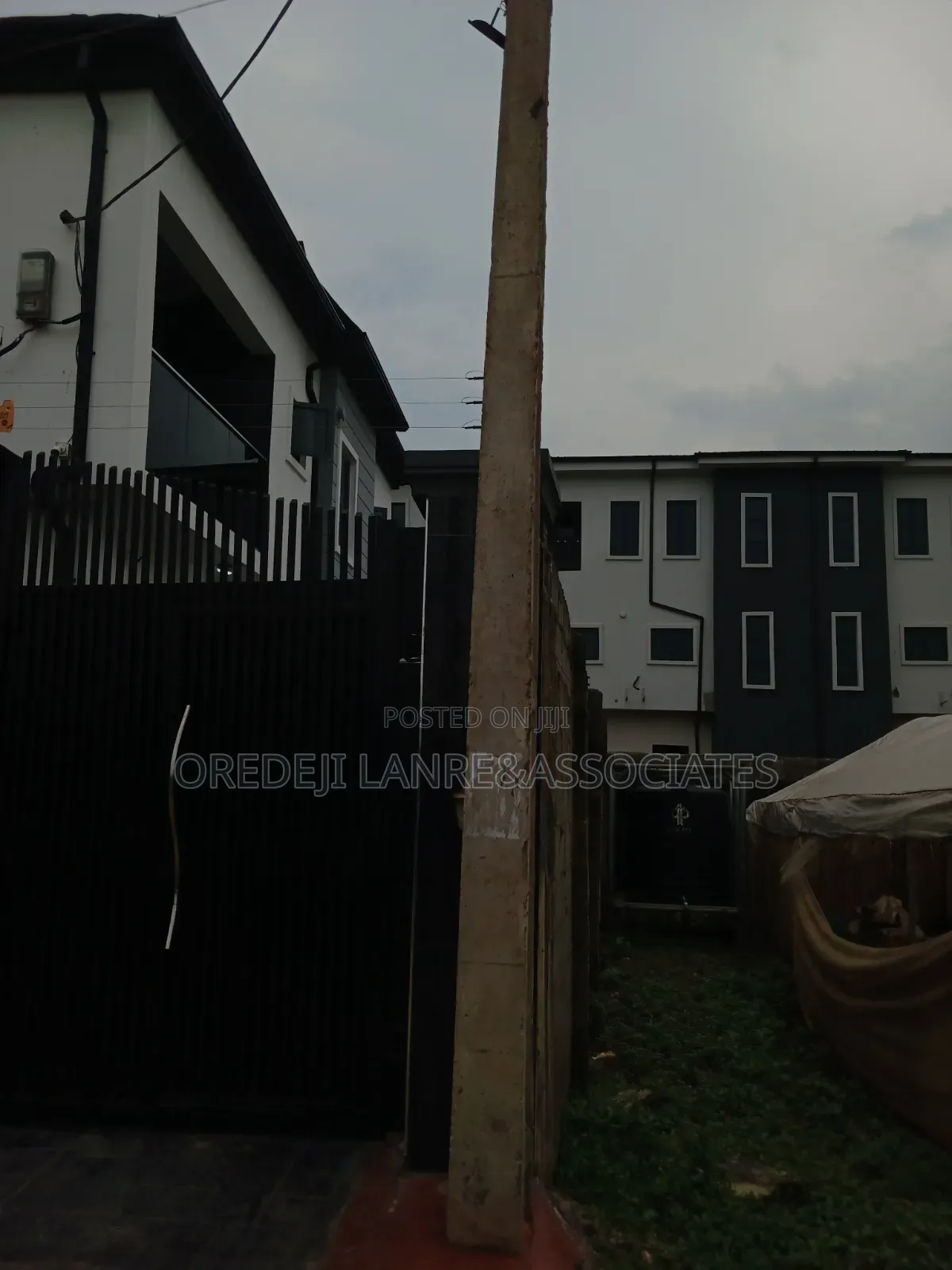 557sqm at N200m
Favoured Estate
Abuodun Onitiri