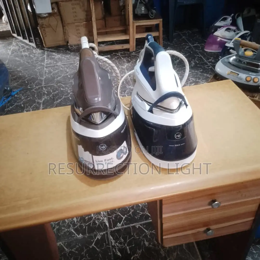 Rowenta Steam Iron, in Perfect Working Condition No Headaches