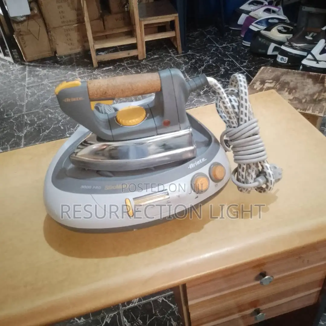 Quality and Very Durable Italian Ariete Industral Steam Iron Very Neat