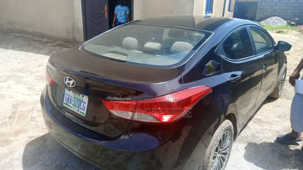 Hyundai Elantra 2012 Black