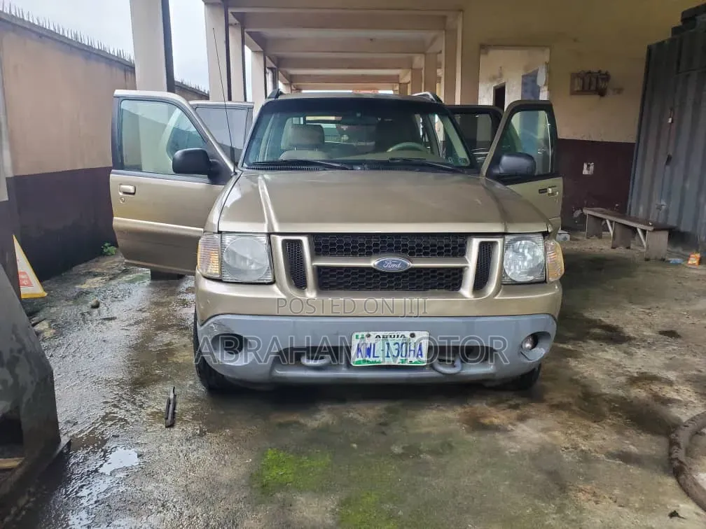 Ford Explorer 2008 Gold