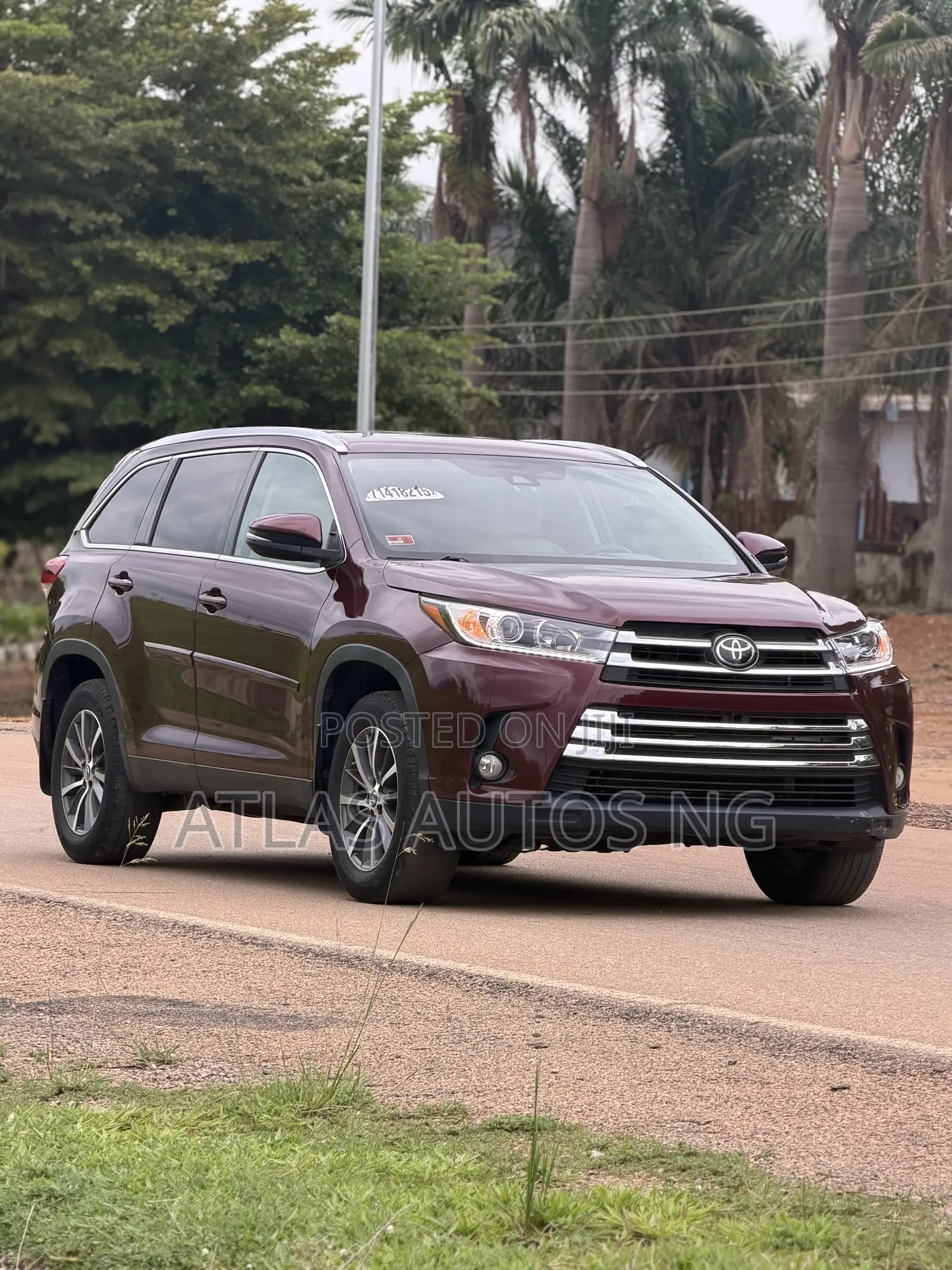 Toyota Highlander XLE 2019 Burgundy