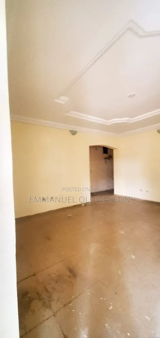 2bdrm Block of Flats in Karu for rent