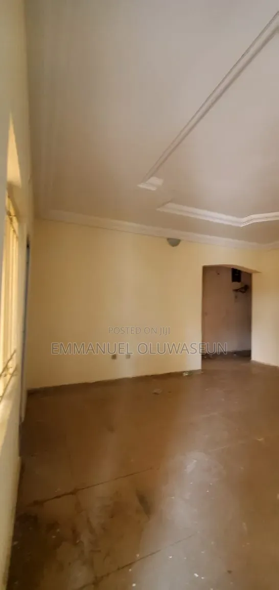 2bdrm Block of Flats in Karu for rent