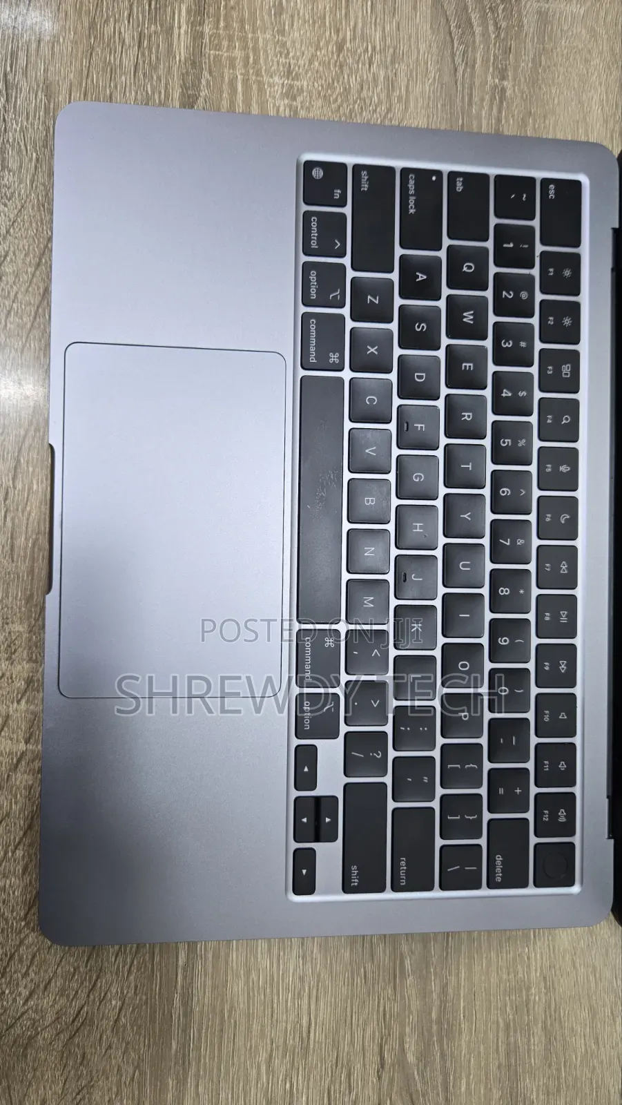 Laptop Apple MacBook Air 2024 M3 8GB Apple M3 SSD 512GB