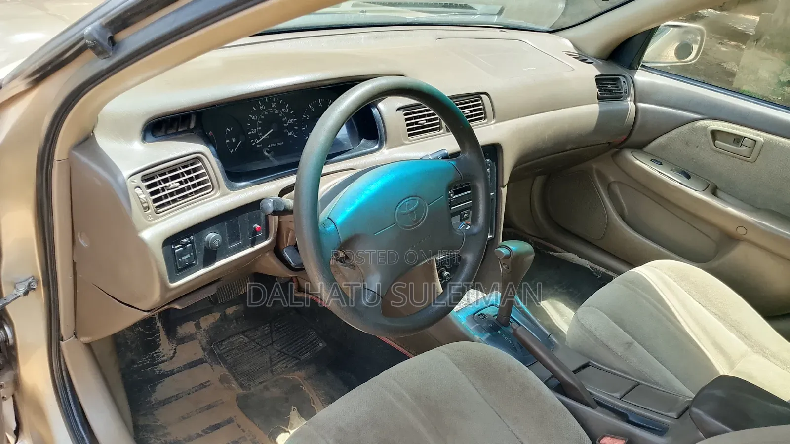 Toyota Camry 2001 Gold