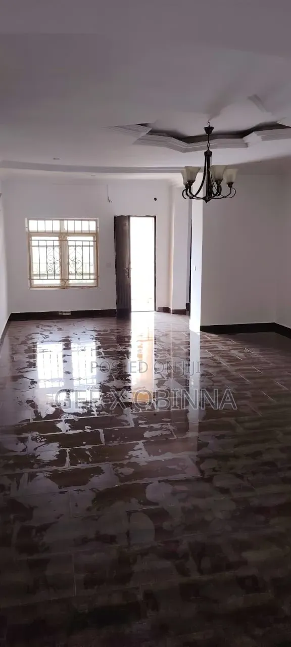 3bdrm Block of Flats in Wuye for rent