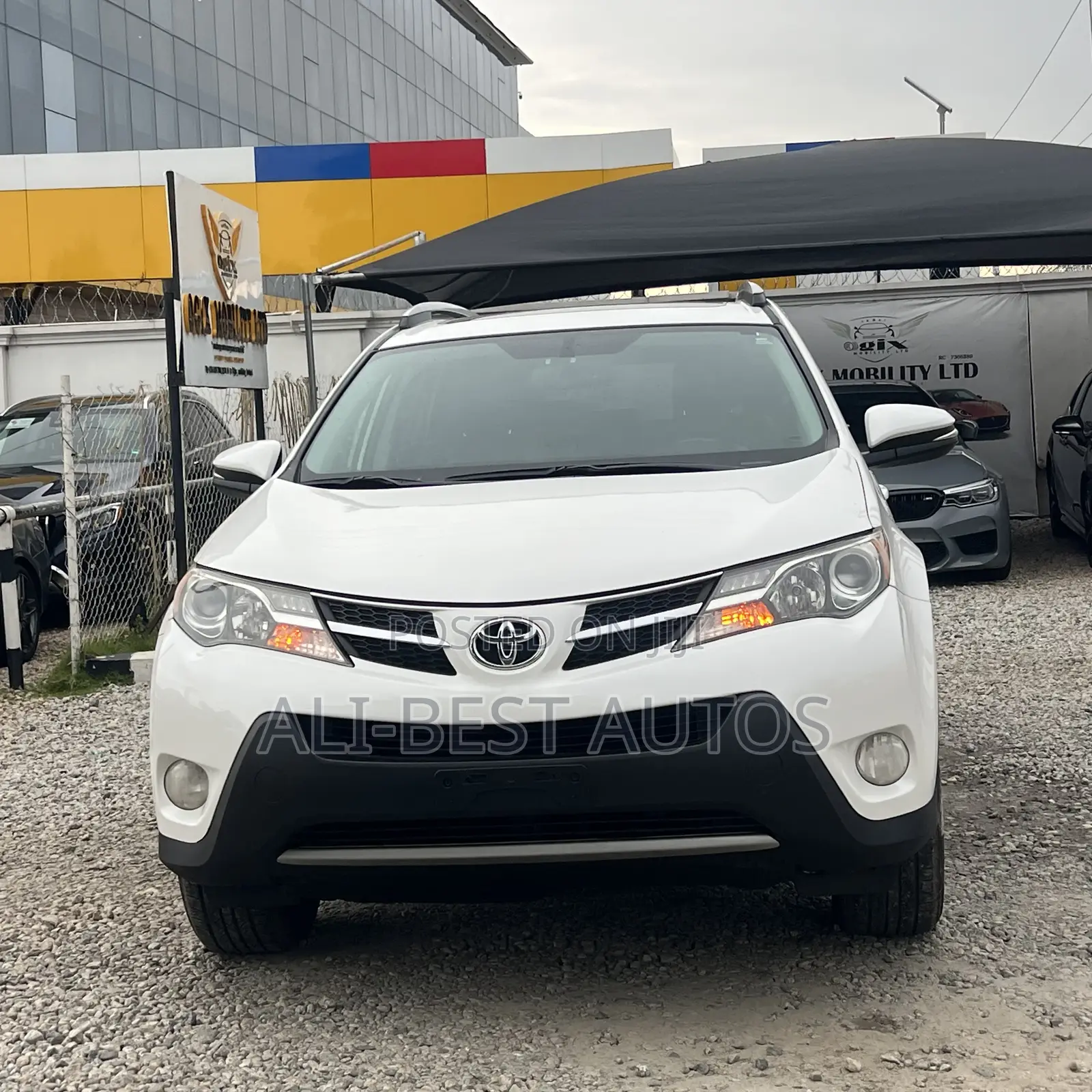 Toyota RAV4 Limited 4dr SUV AWD (2.5L 4cyl 6A) 2014 White