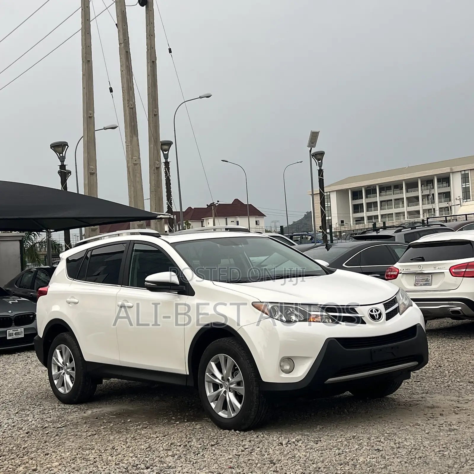 Toyota RAV4 Limited 4dr SUV AWD (2.5L 4cyl 6A) 2014 White