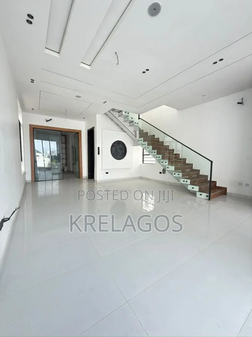4bdrm Duplex in Orchid, Chevron for sale