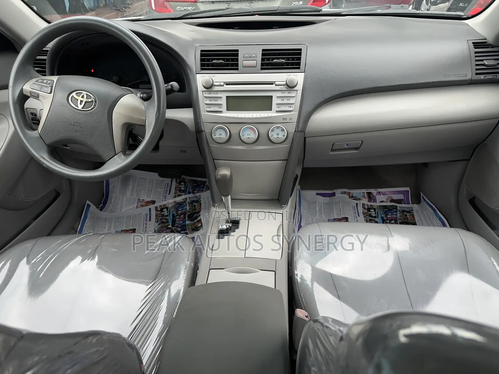 Toyota Camry LE 4dr Sedan (2.5L 4cyl 6A) 2011 Silver