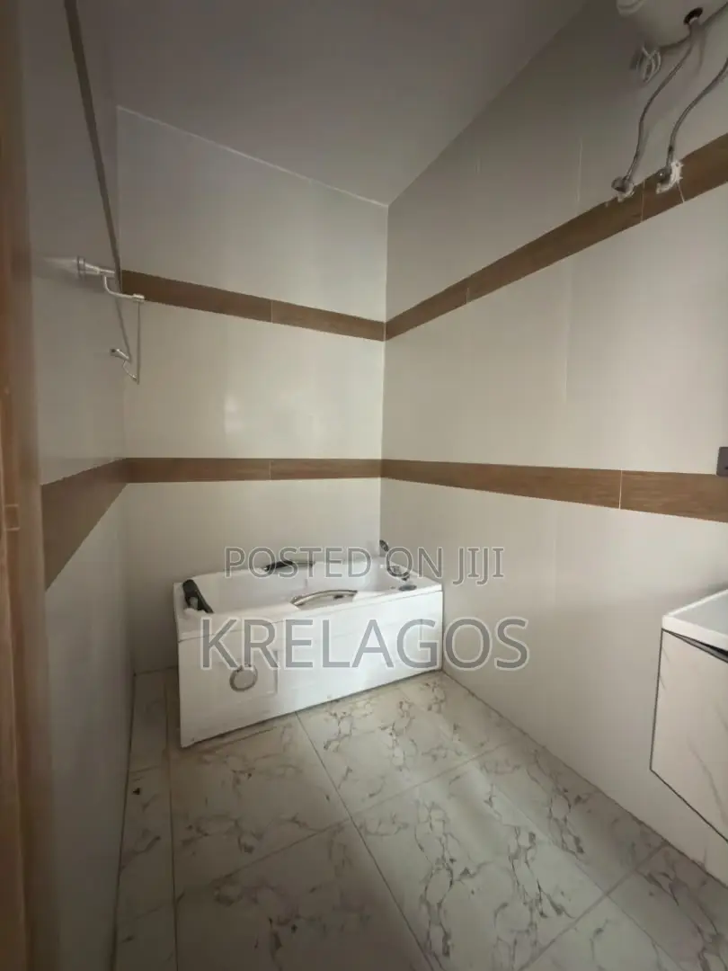 4bdrm Duplex in Orchid, Chevron for rent