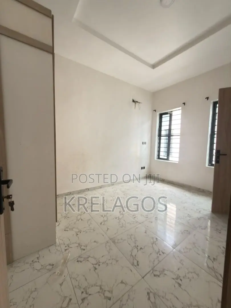 4bdrm Duplex in Orchid, Chevron for rent