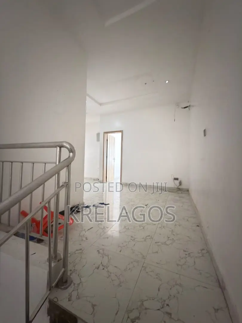 4bdrm Duplex in Orchid, Chevron for rent