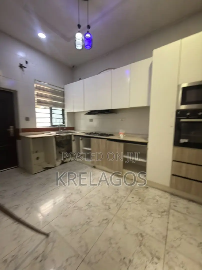 4bdrm Duplex in Orchid, Chevron for rent