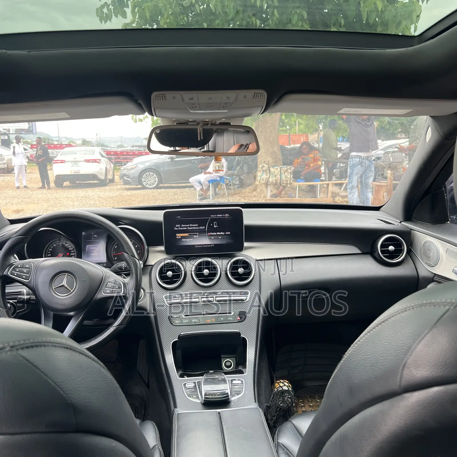 Mercedes-Benz C300 2016 Black