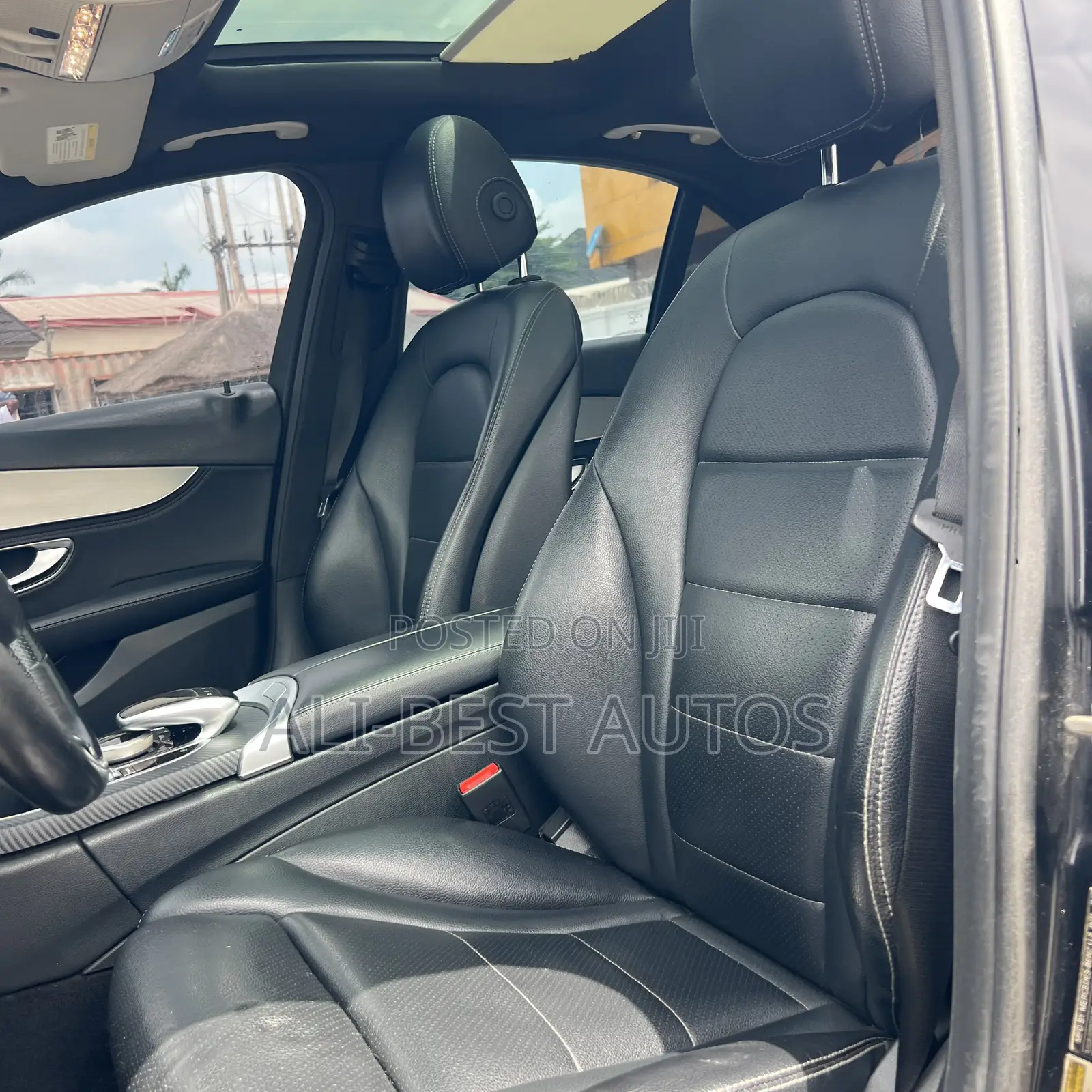 Mercedes-Benz C300 2016 Black