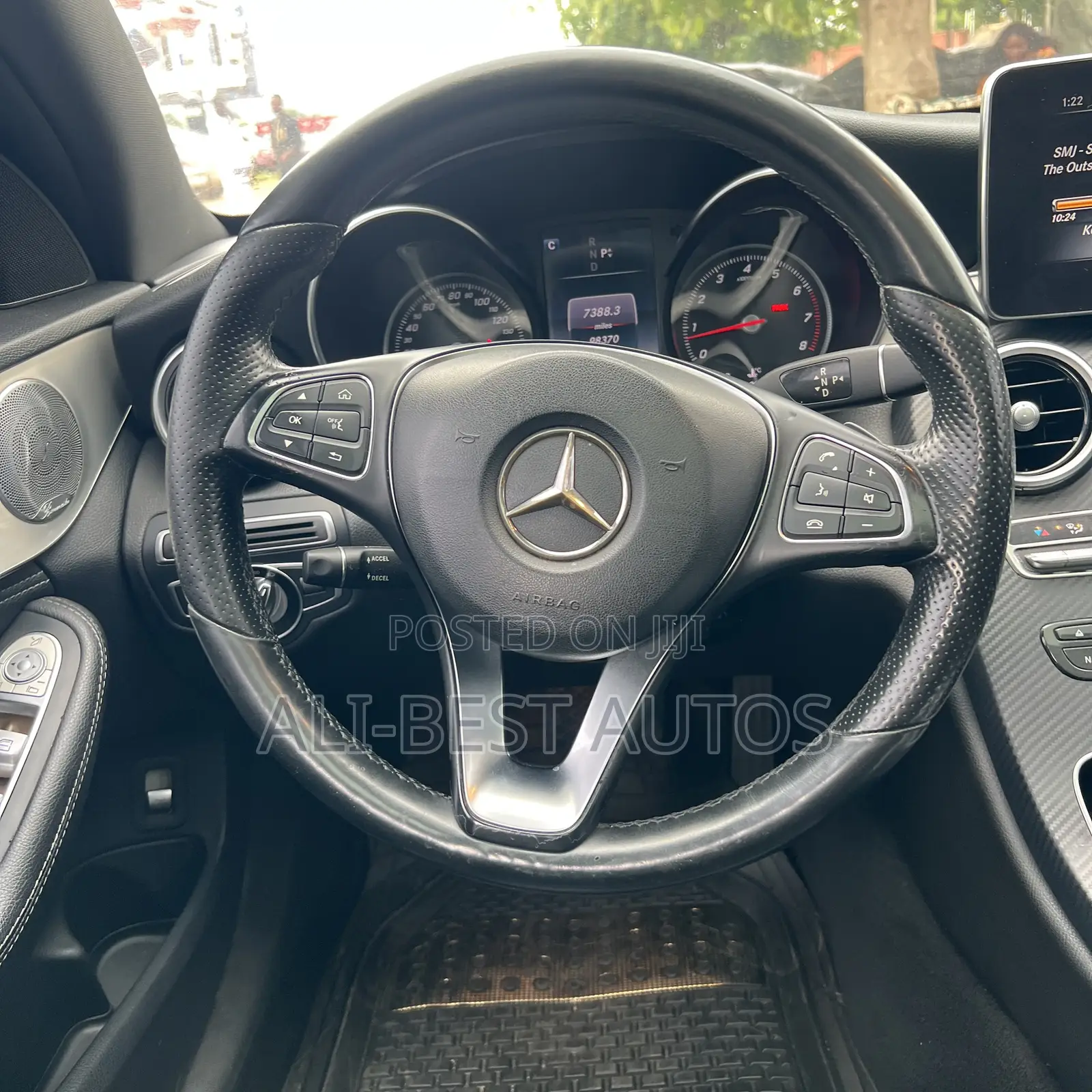 Mercedes-Benz C300 2016 Black