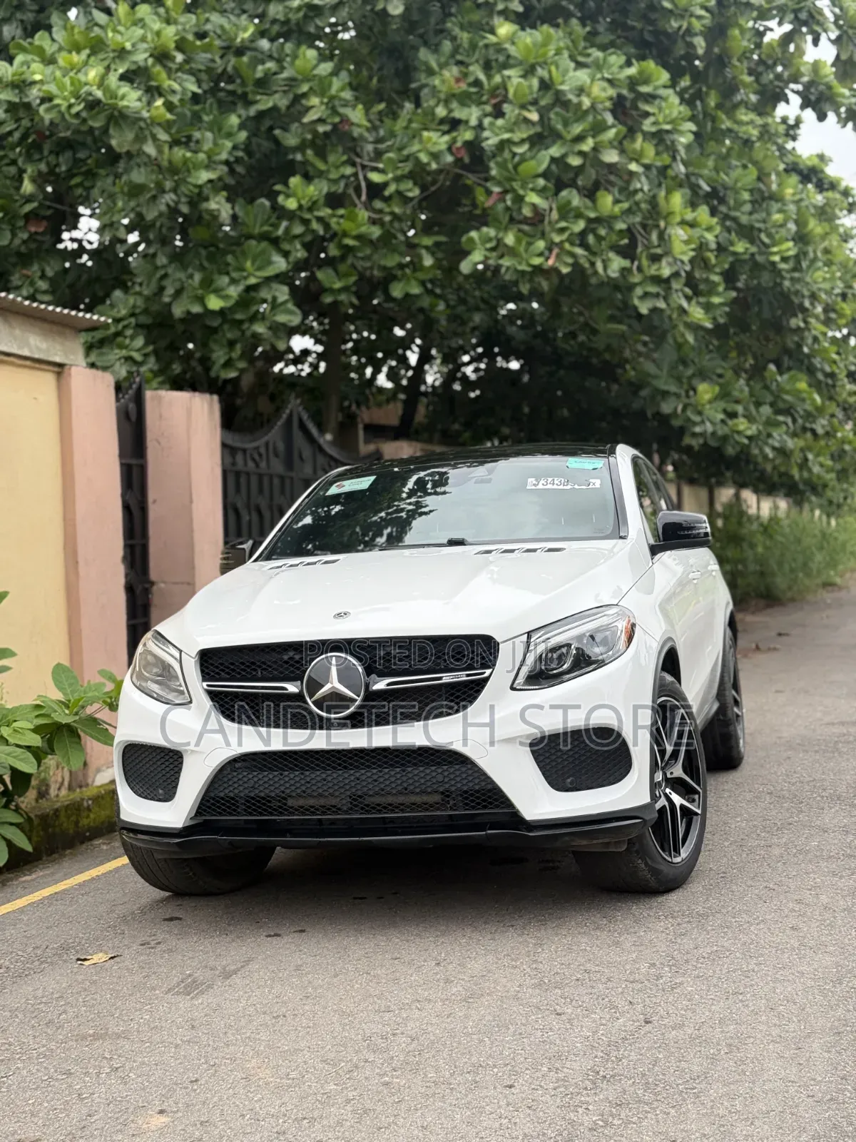 Mercedes-Benz GLE-Class 2019 White