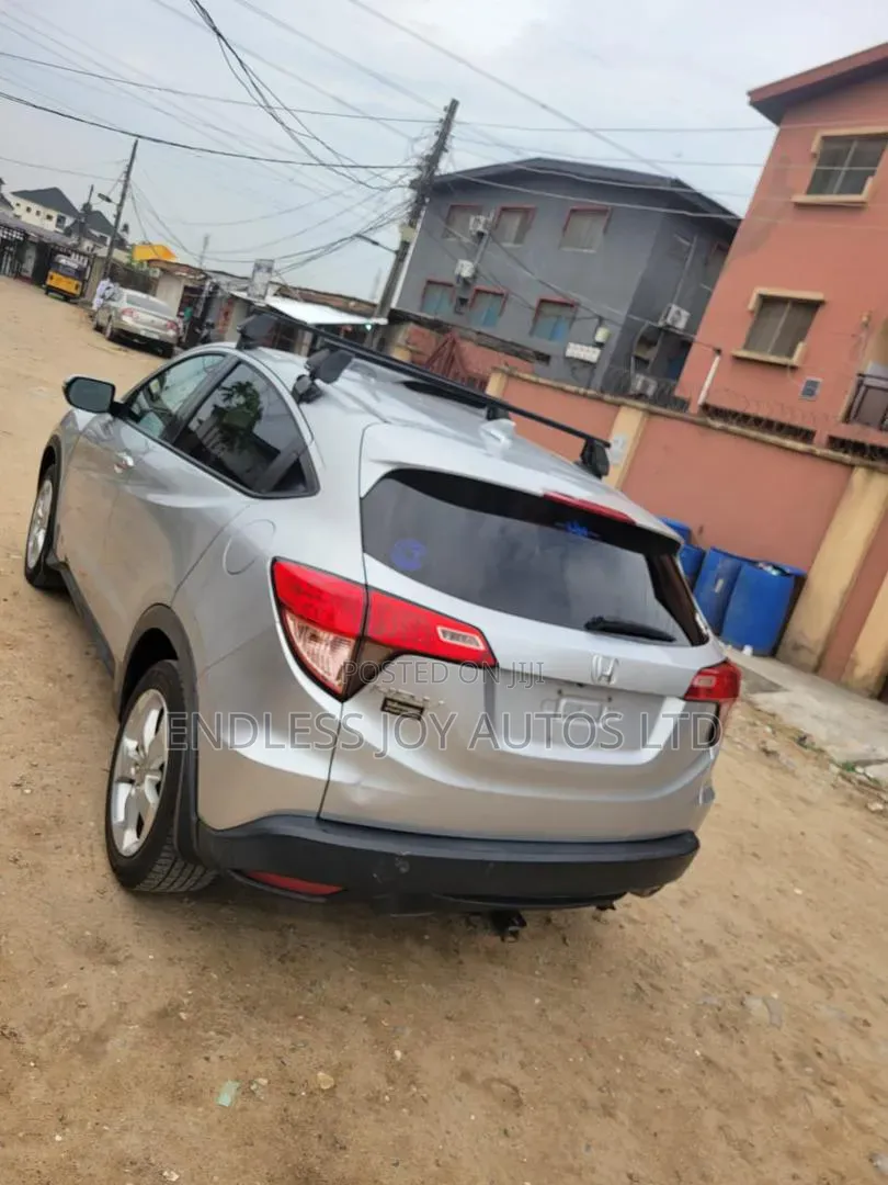 Honda HR-V 4dr SUV (1.5L 4cyl CVT) 2016 Silver