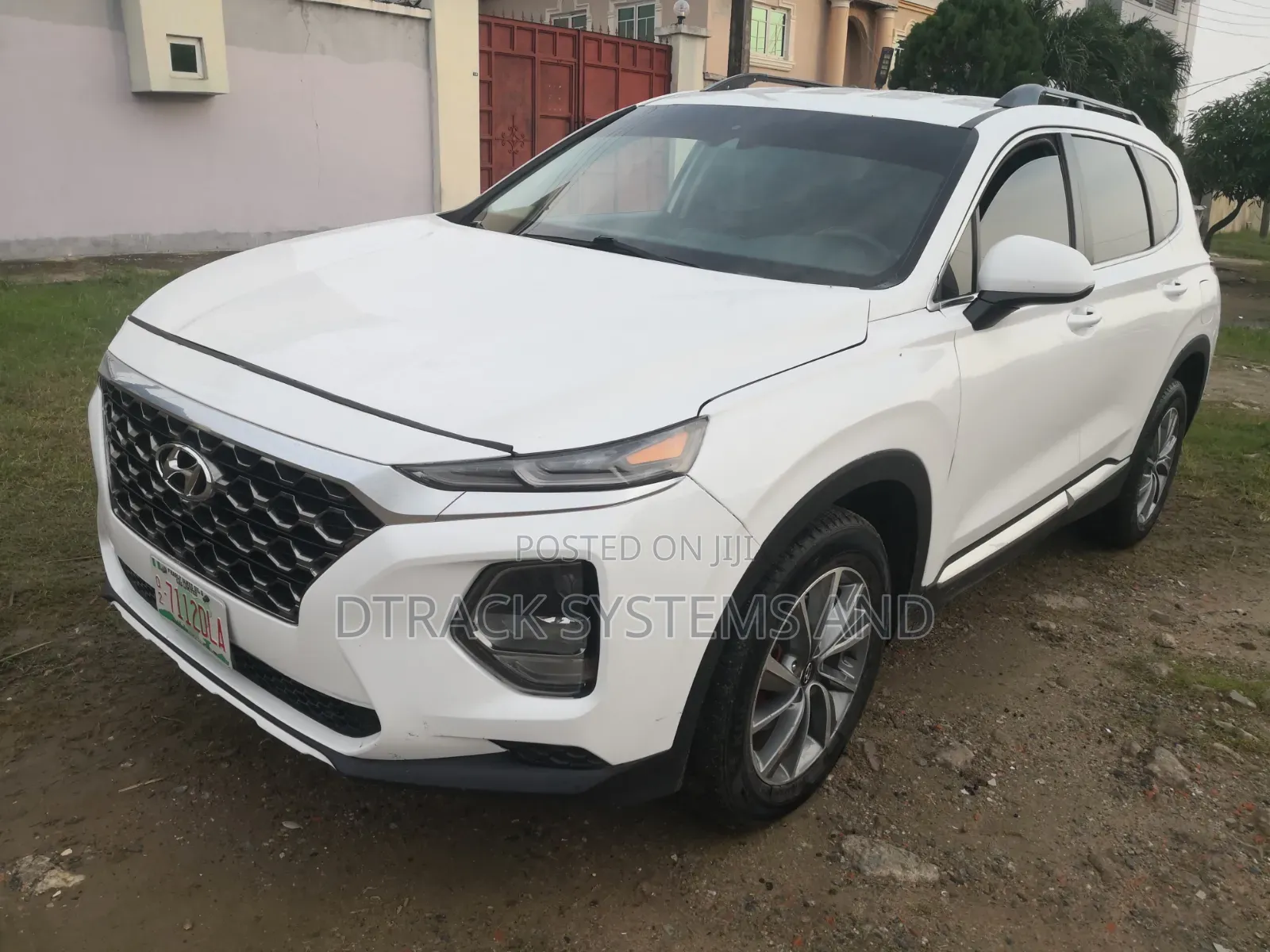 Hyundai Santa Fe 2019 White