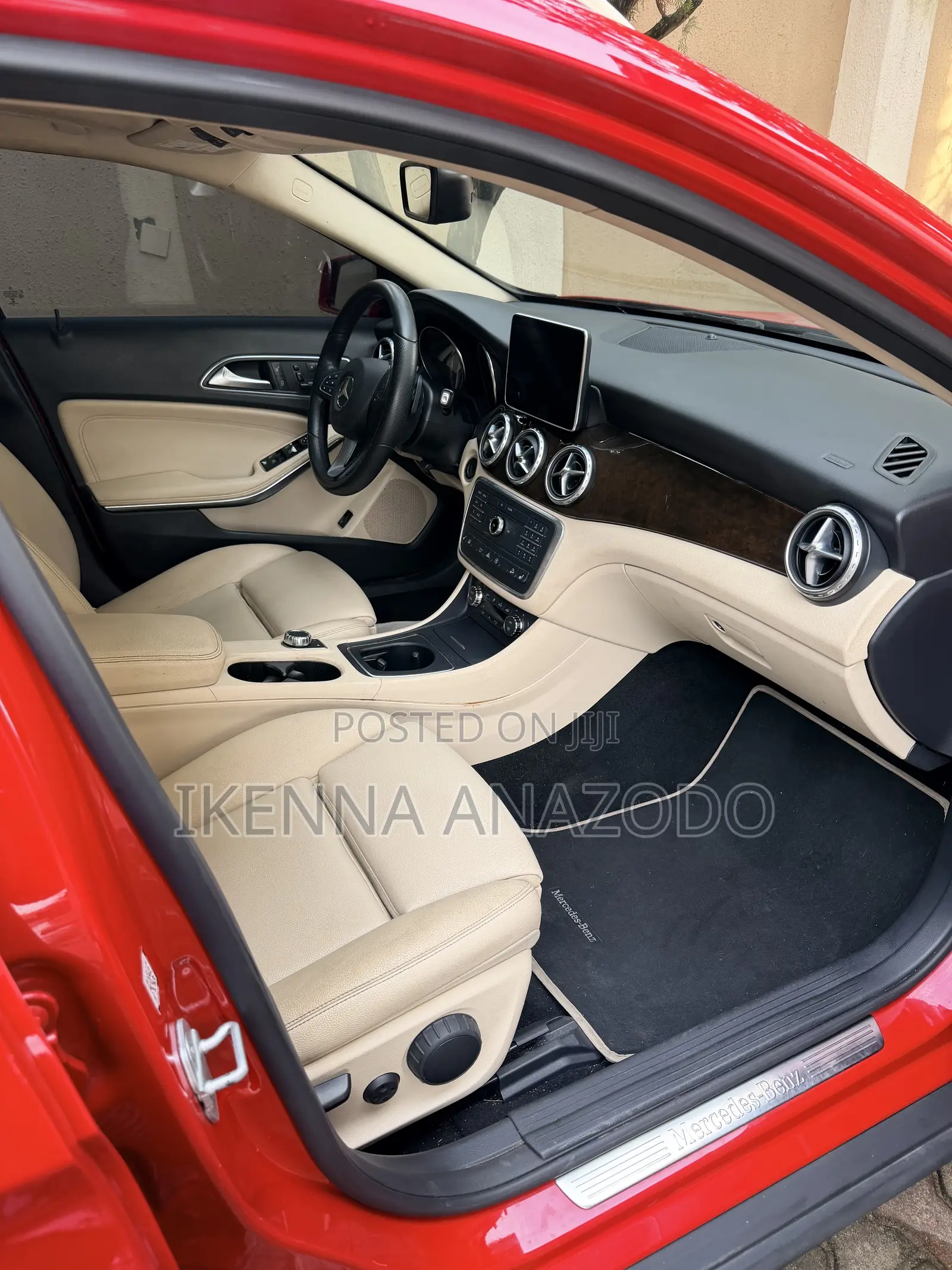 Mercedes-Benz GLA 250 2016 Red