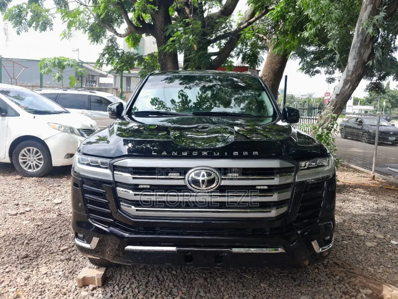 Toyota Land Cruiser 2016 Black