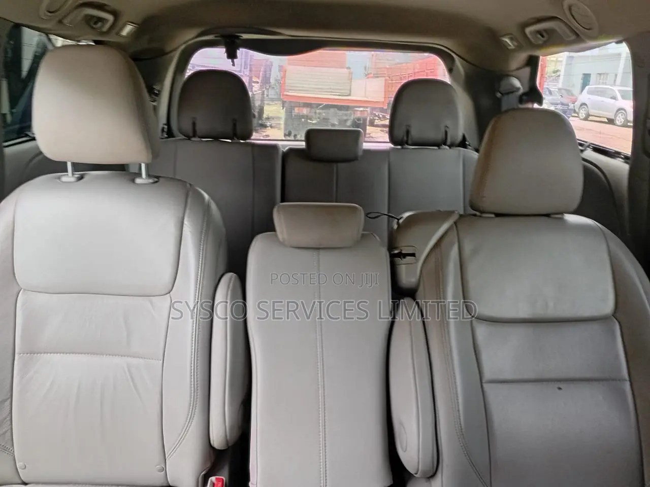 Toyota Sienna XLE 7-Passenger 4dr Minivan AWD (3.5L 6cyl 6A) 2015 White