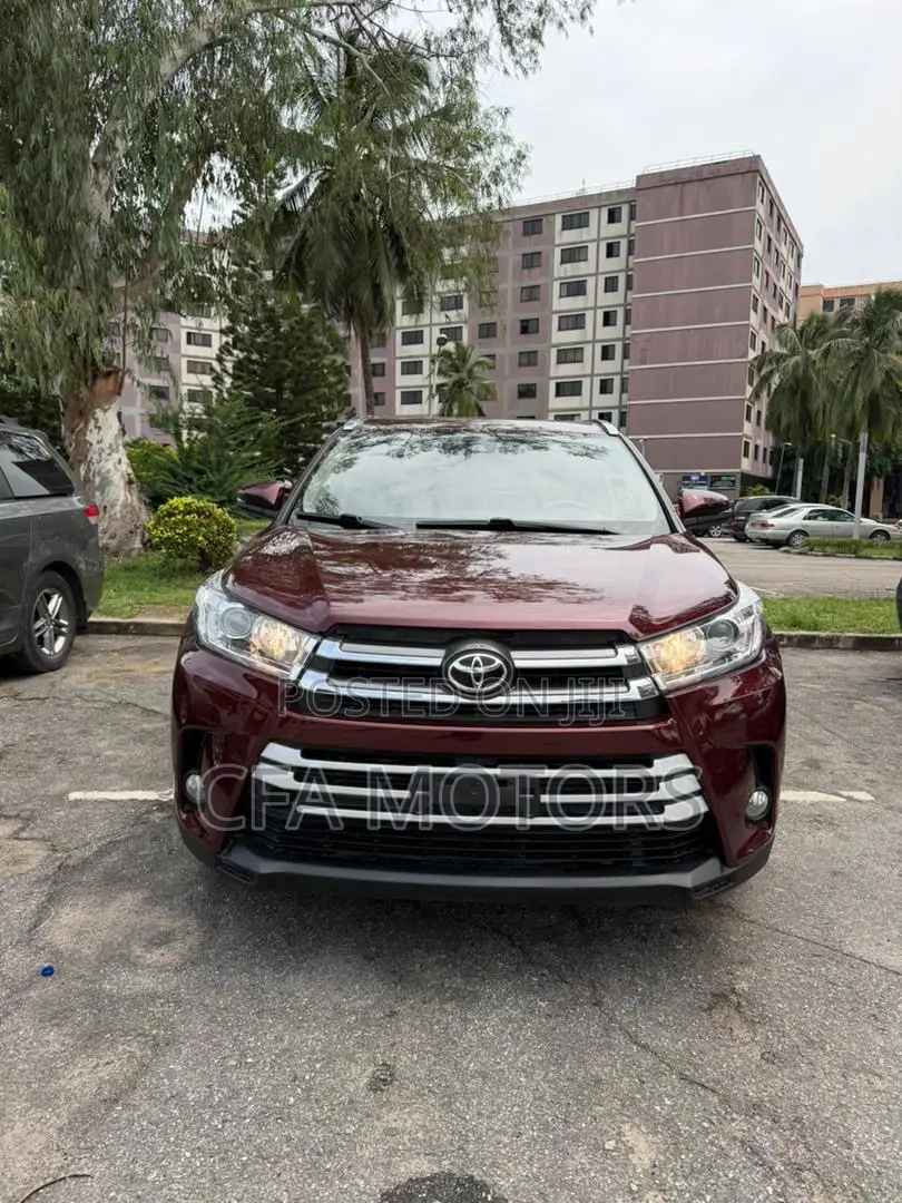 Toyota Highlander XLE 4x2 V6 (3.5L 6cyl 8A) 2018 Red