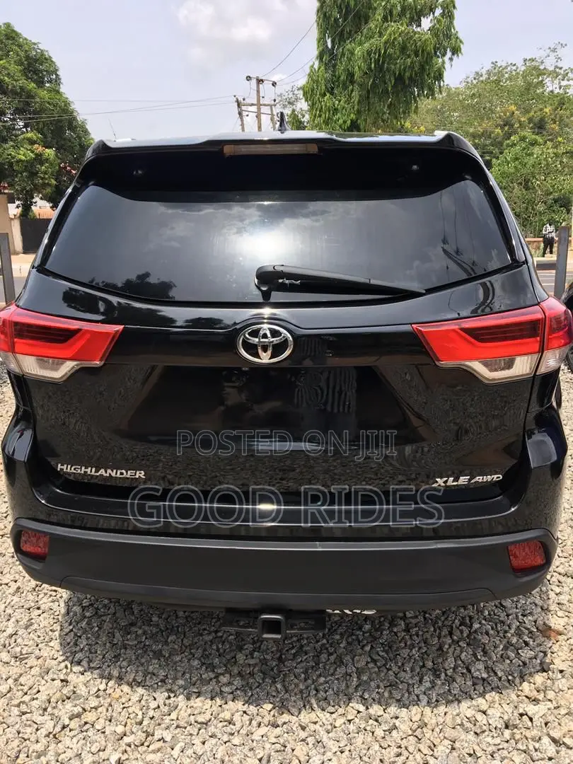 Toyota Highlander XLE V6 4x4 (3.5L 6cyl 6A) 2016 Black