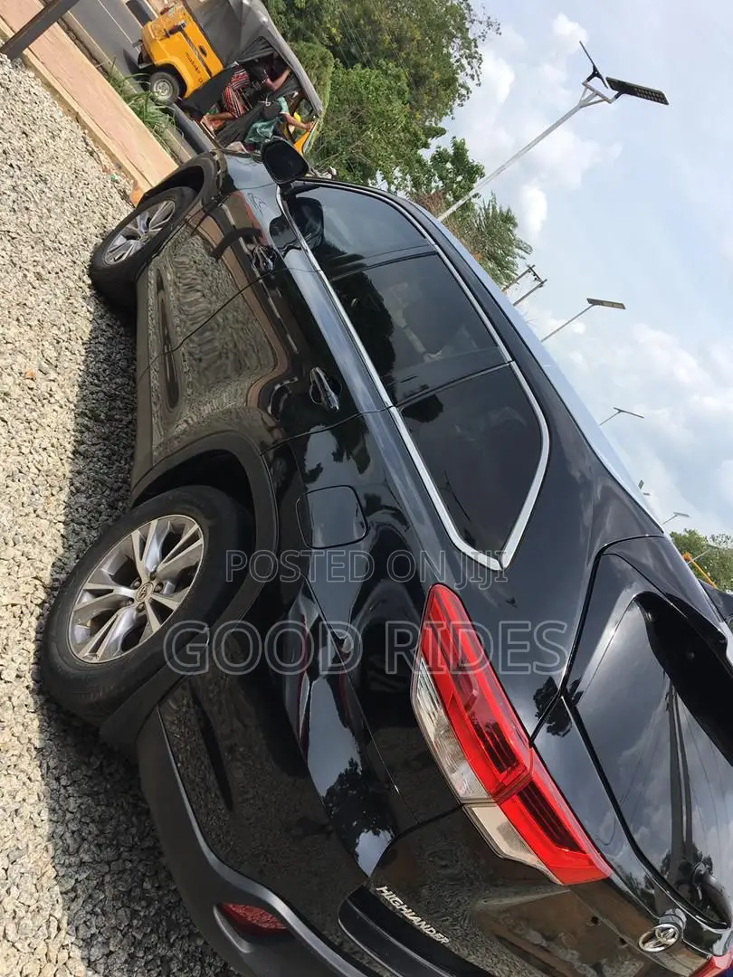 Toyota Highlander XLE V6 4x4 (3.5L 6cyl 6A) 2016 Black