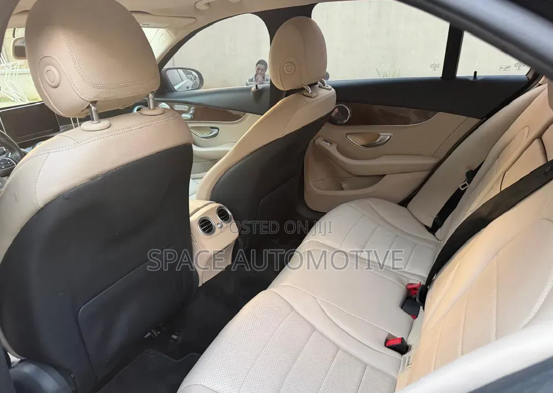 Mercedes-Benz C300 2015 Black